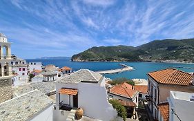 Townhouse Christos